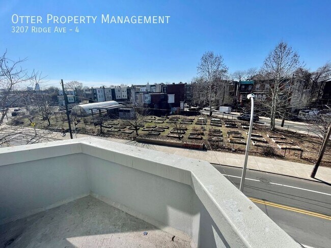 Building Photo - 3207 Ridge Ave