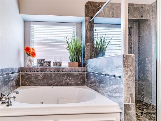 Building Photo - Beautiful home + Deer Creek Schools + 4 bedroom + 2.5 bathrooms