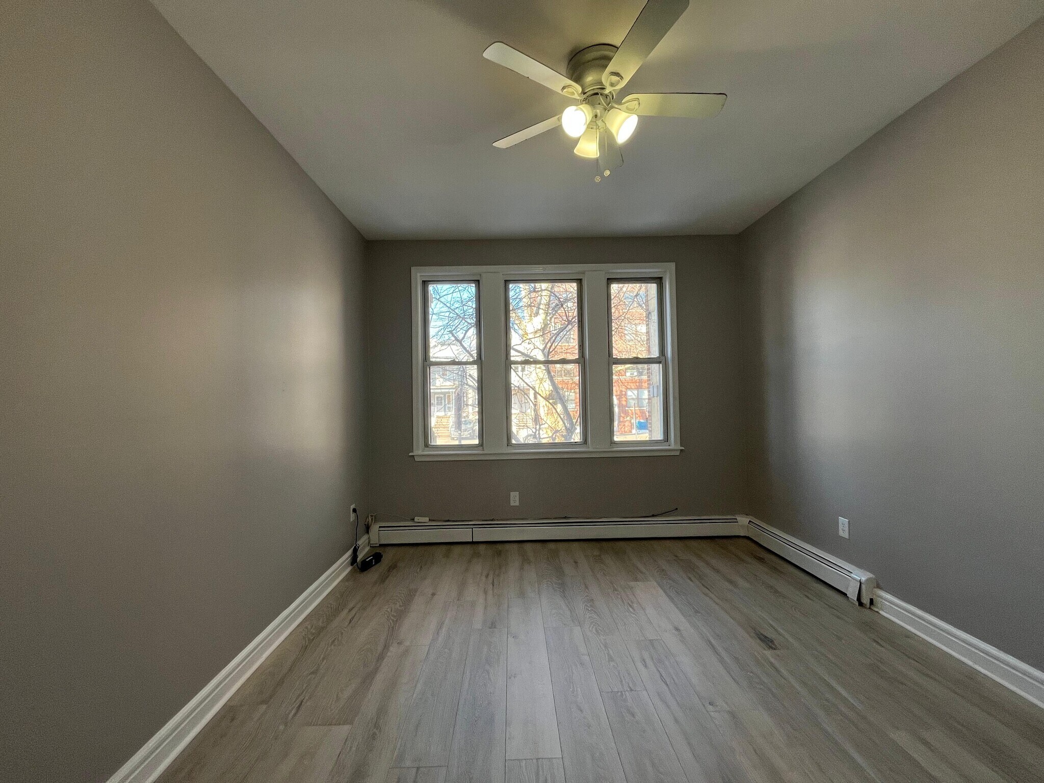 Building Photo - 426 Kennedy Blvd