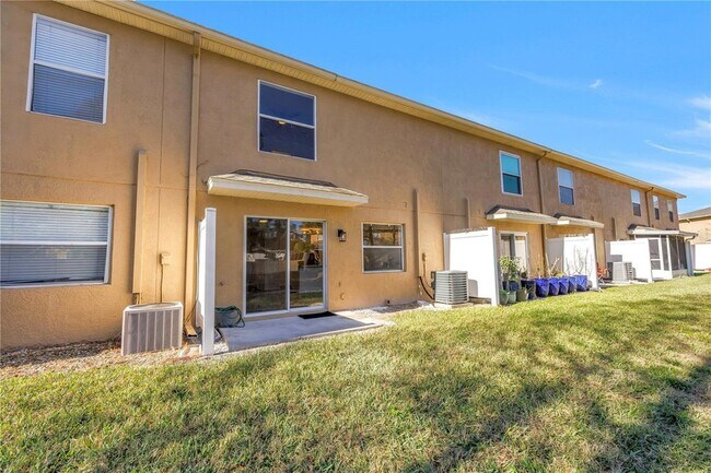 Building Photo - 8517 Edgewater Pl Blvd