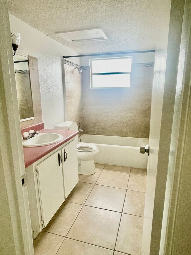 Building Photo - Palm Gardens - First Floor