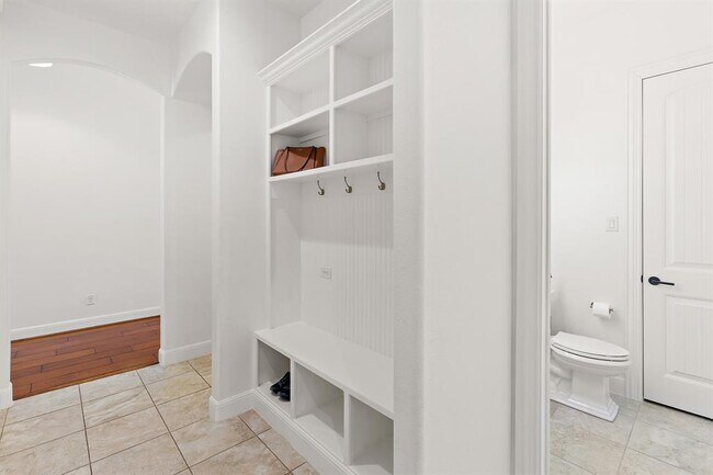 Building Photo - 1165 Flint Rock Loop