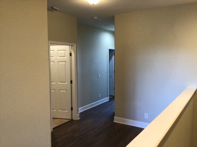 Building Photo - 1189 Venetian Harbor Drive NE