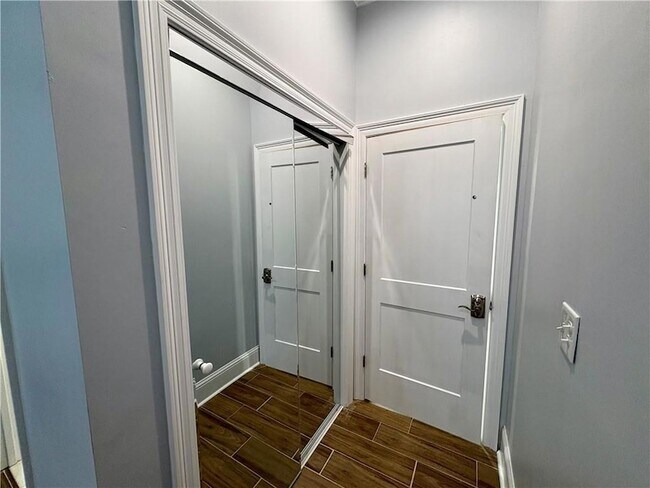 Building Photo - 3103 Cherry St