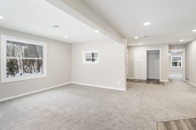 Building Photo - N95W26567 County Rd Q