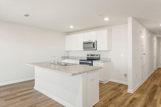 Building Photo - 5033 Rivergrass Dr