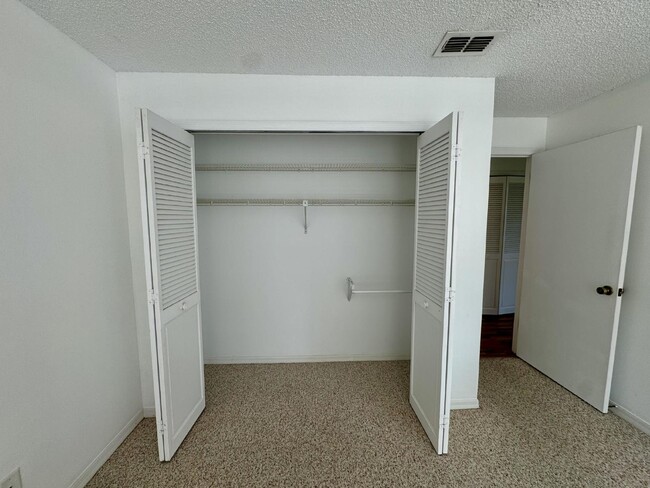 Building Photo - Charming 2-Bedroom Home in Clermont, FL (55+ Community)