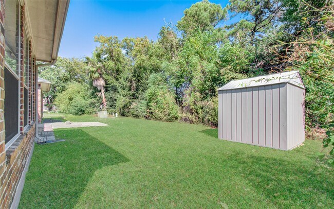 Building Photo - 7814 Heron Lakes Dr