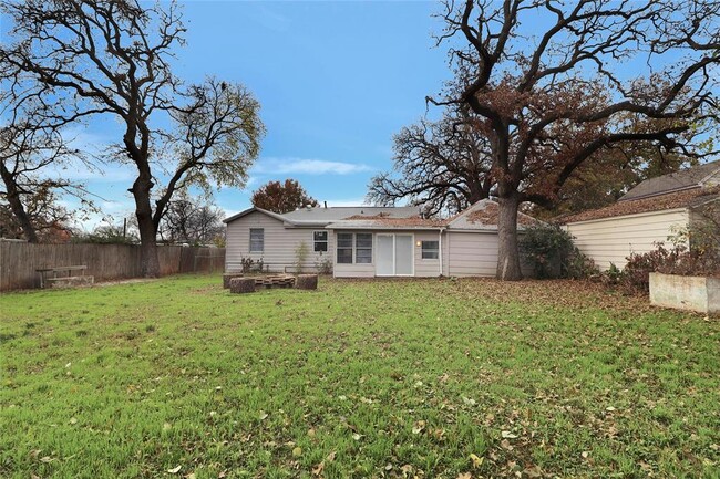 Building Photo - 7604 Sommerville Place Rd
