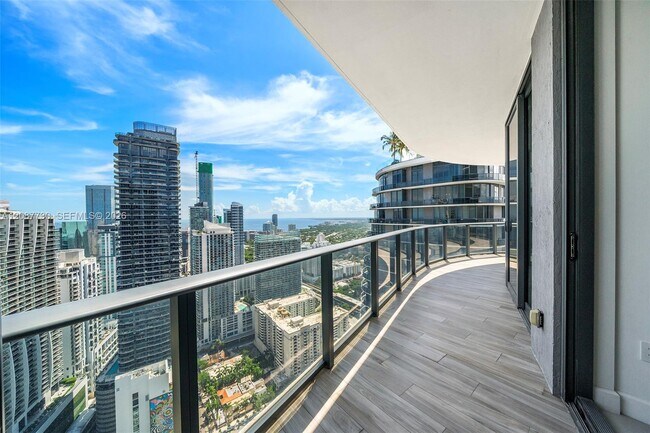 Building Photo - 801 S Miami Ave