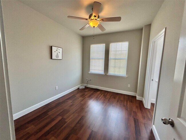 Building Photo - 3805 US-290
