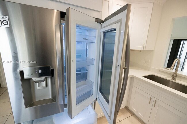 Building Photo - 21009 SW 124th Ave Rd