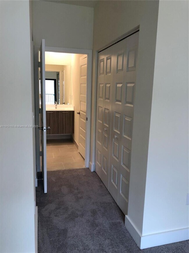 Building Photo - 4757 NW 83rd Pkwy