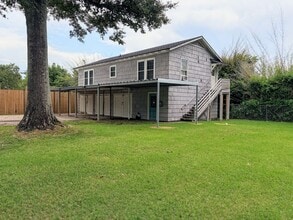Building Photo - 1315 1/2 8th Street
