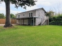 Building Photo - 1315 1/2 8th Street