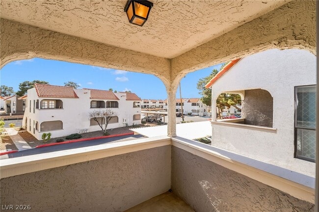 Building Photo - 511 Bass Dr