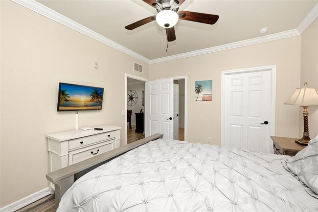 Building Photo - 1301 Tuscan Terrace