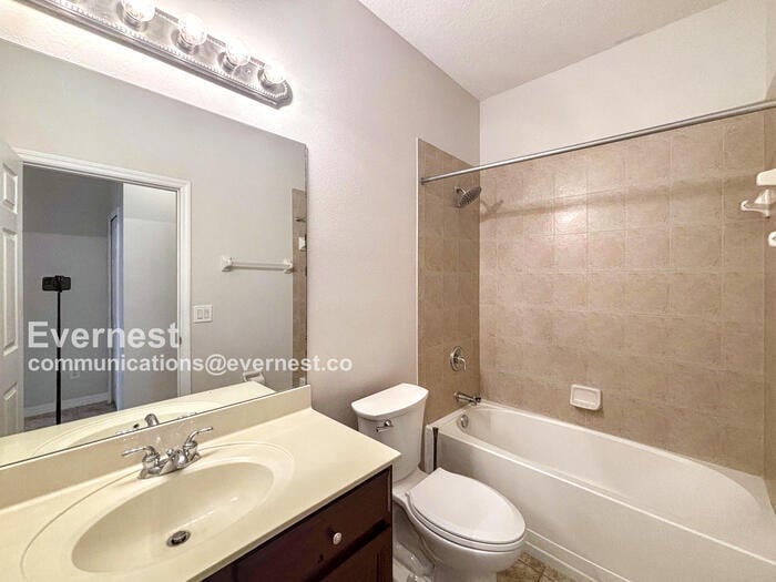 Building Photo - 9019 Edenshire Cir