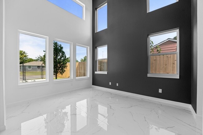 Building Photo - 7323 Bastogne Rd