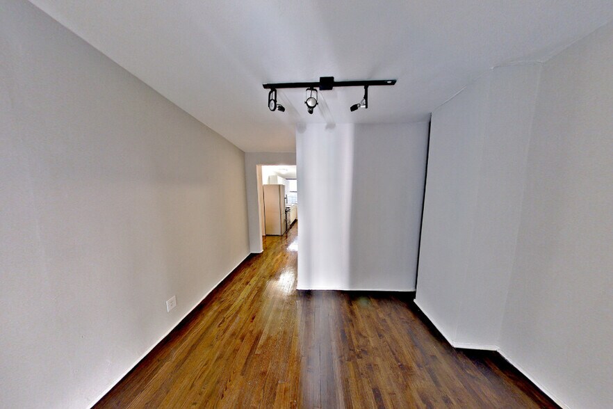 Building Photo - 151 Rivington St