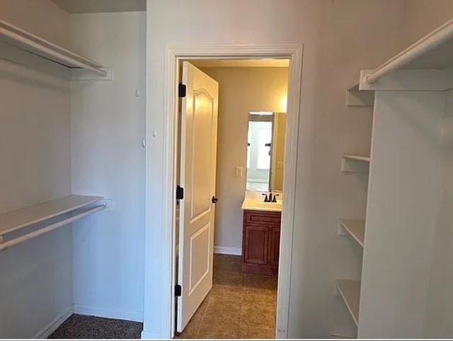 Building Photo - 1381 Colonel Hawthorne Dr