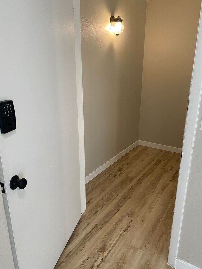 Building Photo - 8886-8888 N Lowell Blvd (DUPLEX)