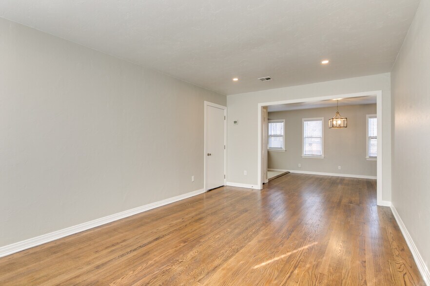 Building Photo - 3012 NW 44th St