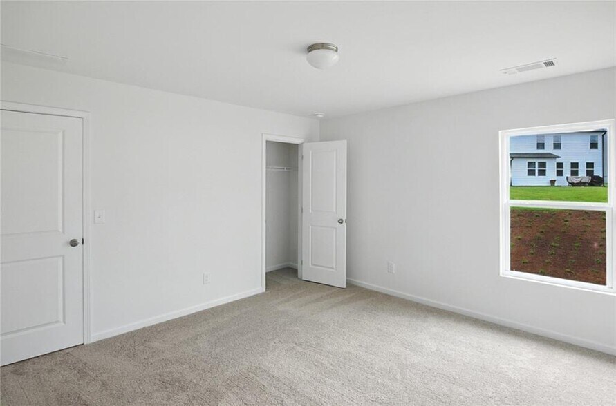 Building Photo - 233 Bloomfield Cir