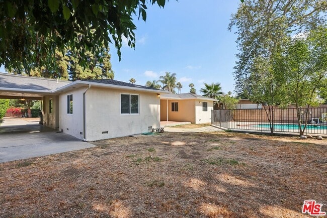 Building Photo - 6727 Orion Ave