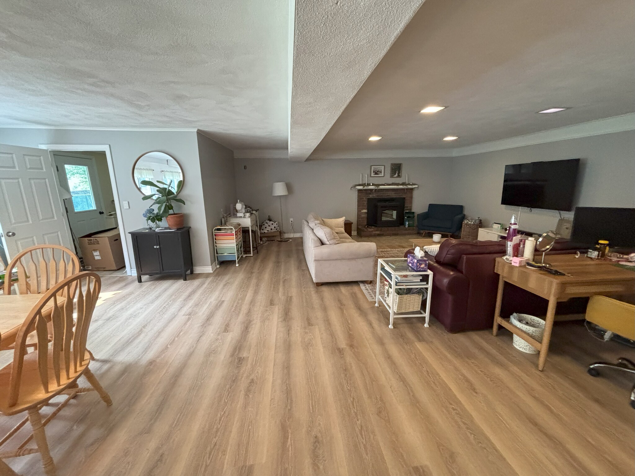 Building Photo - 5 Oak Ter