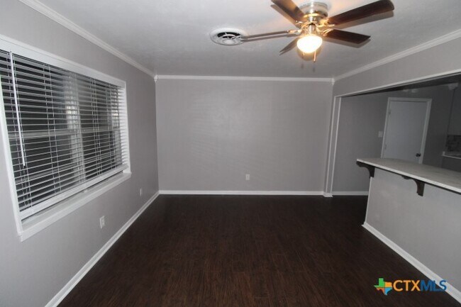 Building Photo - 2104 Brantley Ave