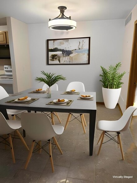 Building Photo - 204 Marigold Cir