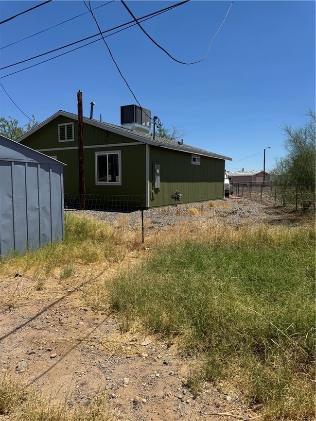 Building Photo - 2026 Gregg Ln