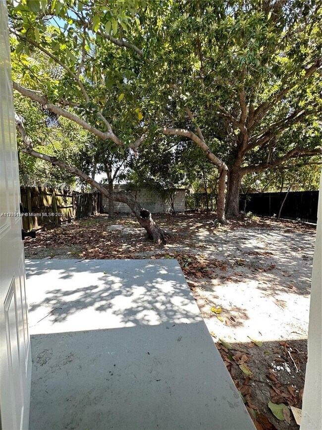 Building Photo - 1453 NW 34th St