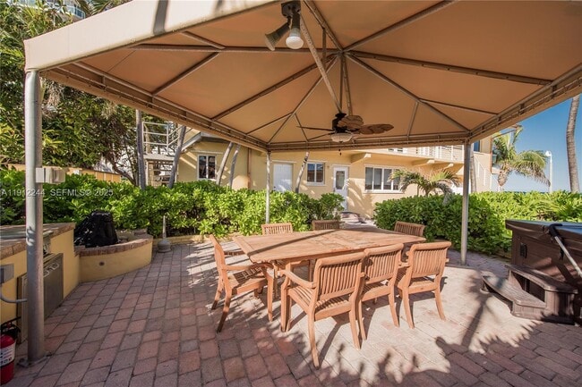 Building Photo - 302 Balboa St