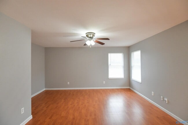Building Photo - 105 Cotton Boll Dr