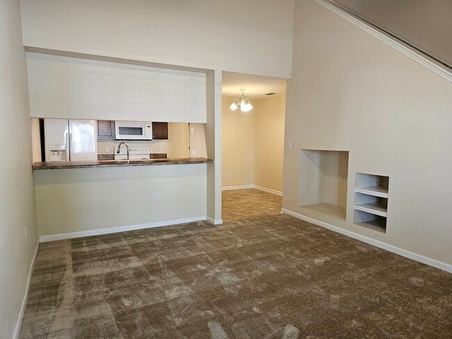 Building Photo - 2738 W Tharpe St