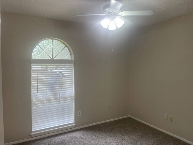 Building Photo - 23414 Lestergate Dr