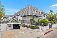 Building Photo - Luxurious 2 Bedroom, 2 Bathroom Condo for Rent
