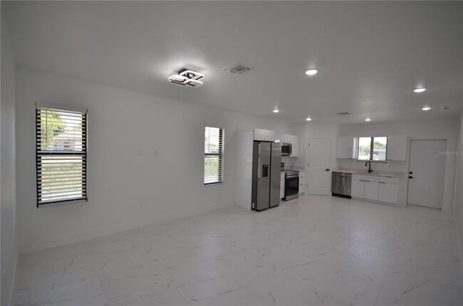 Building Photo - 2188 Barker Blvd