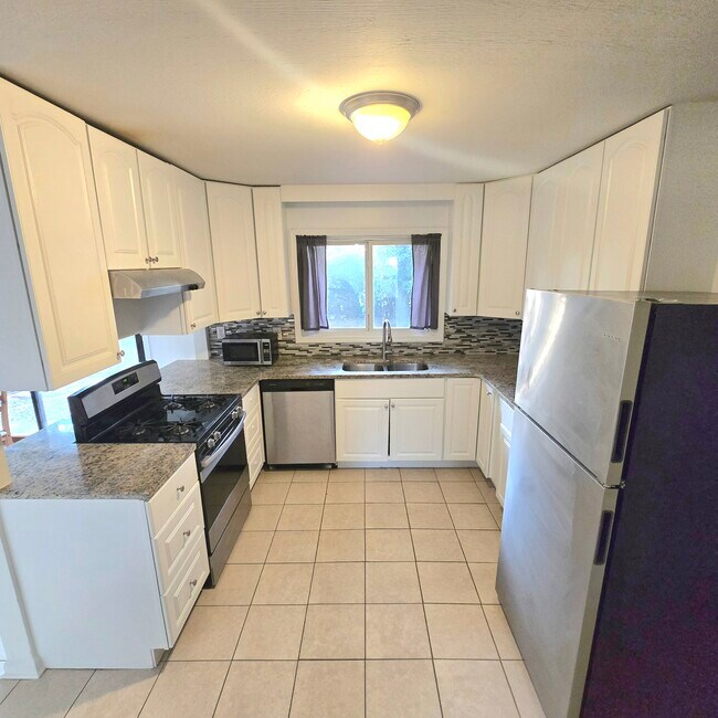 Building Photo - 1831 Shepherd Cir SW