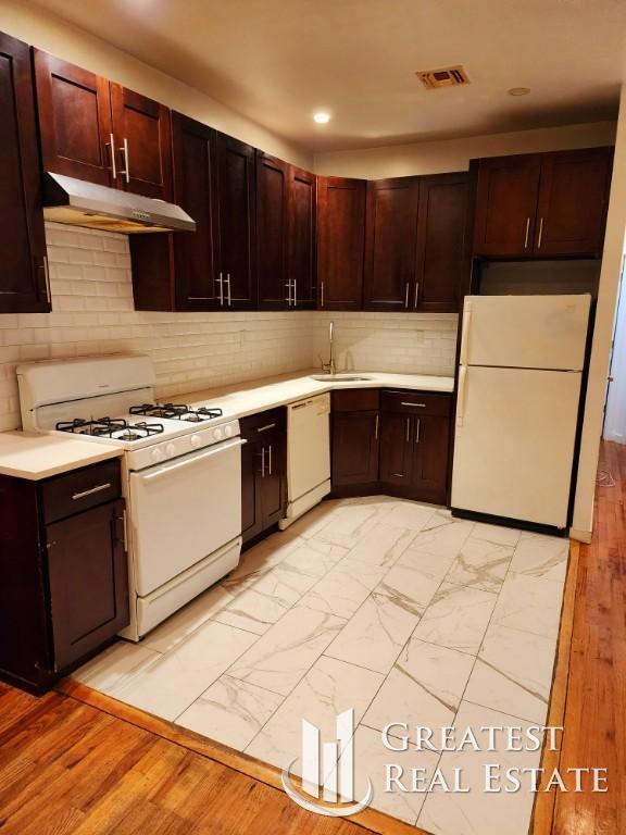 Building Photo - 3 bedroom in BROOKLYN NY 11226