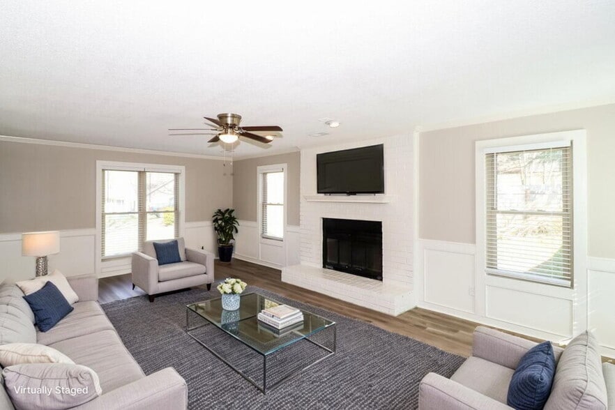 Building Photo - 1040 Trappers Cove