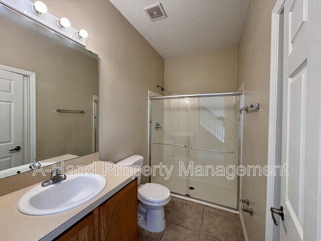 Building Photo - 1413 Retreat Cir