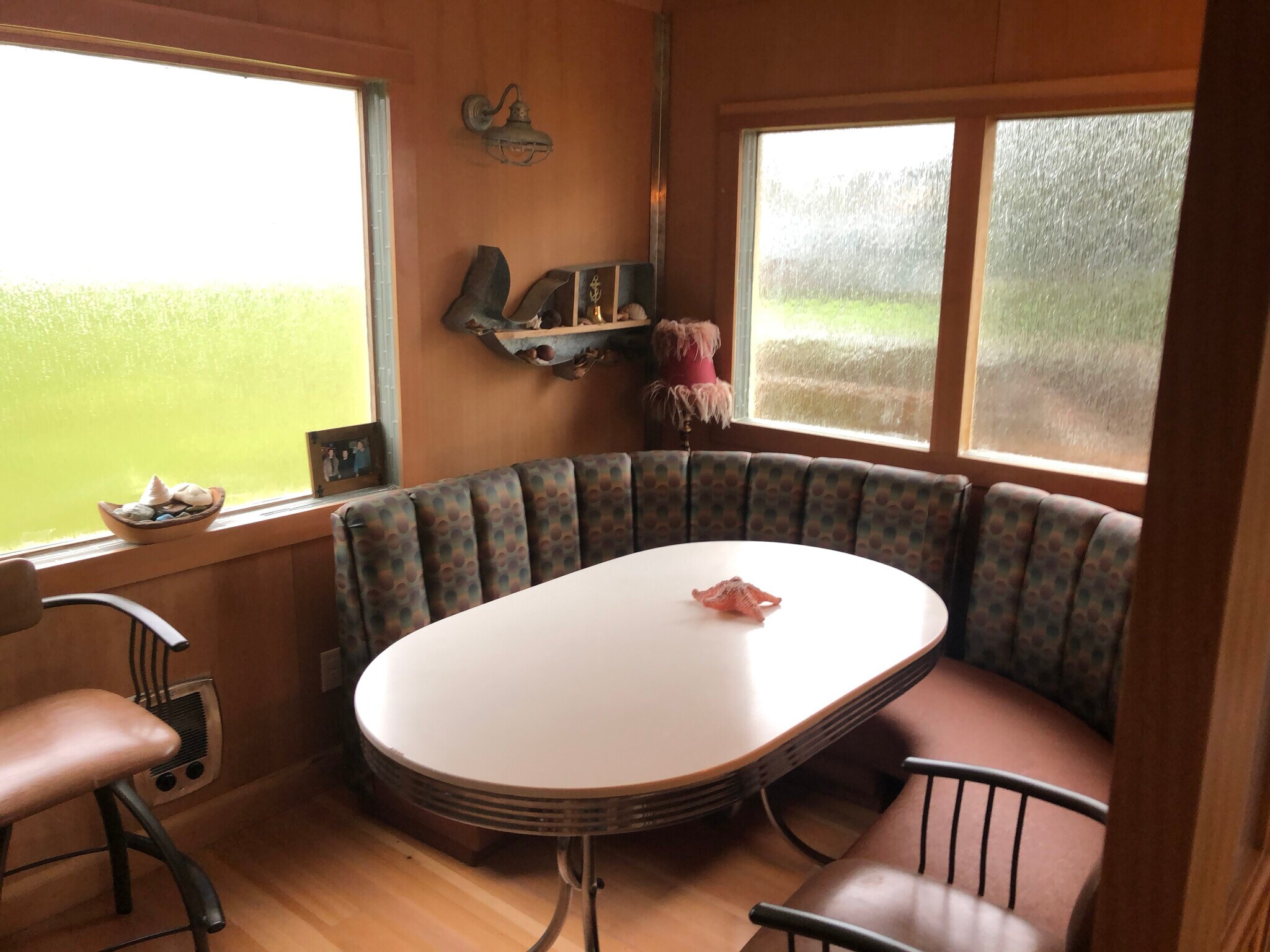 Dining area - 3720 NW Keel Ave