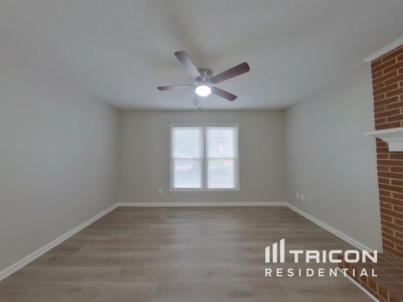 Building Photo - 7418 Palmetto Ct