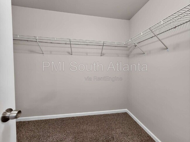 Building Photo - 6446 Grey Fox Way