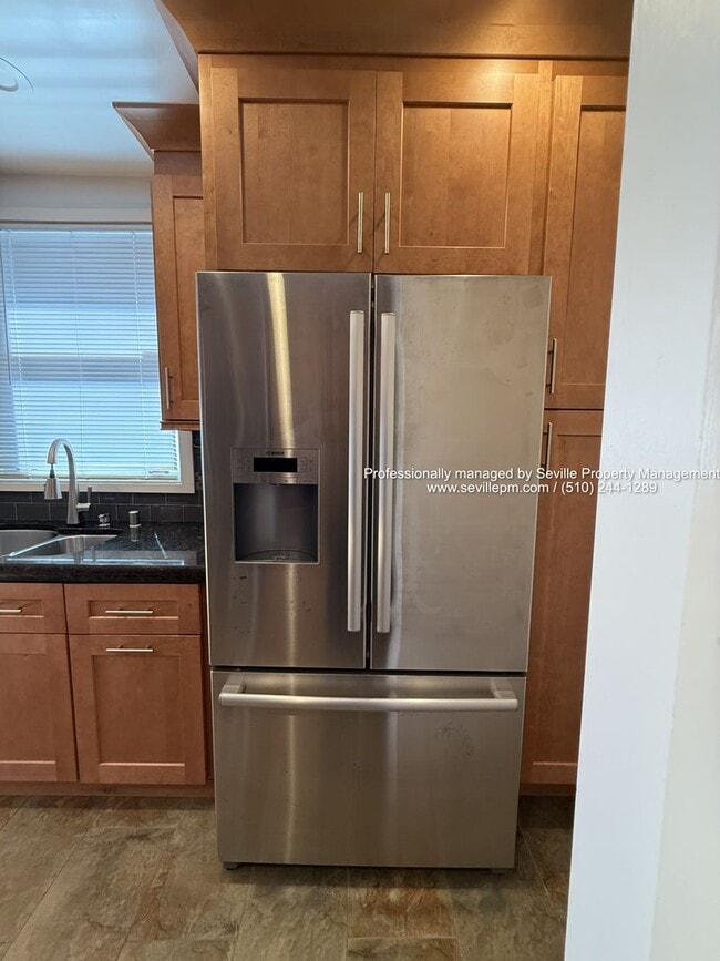 Building Photo - MOVE IN READY 3BR/1BA MAXWELL PARK HOME!