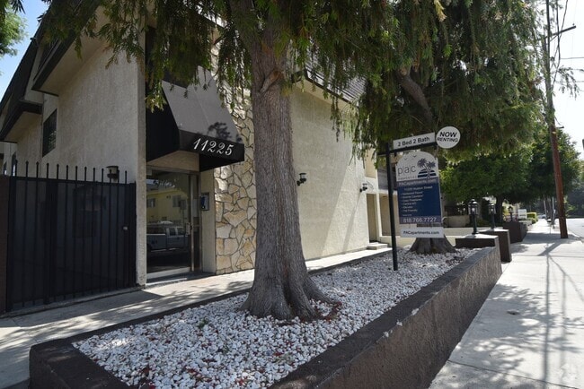 Building Photo - 11225 Huston St