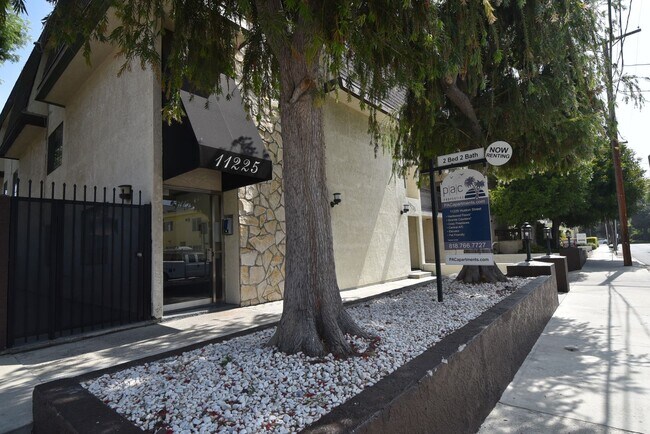Building Photo - 11225 Huston St